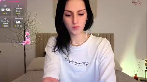 Molly online show from 06-11-26, 08:29