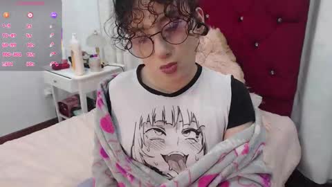 Snapshot of little__amy_ chatting on 10-11-25, 09:13 AMY online show from 10-11-25, 09:13