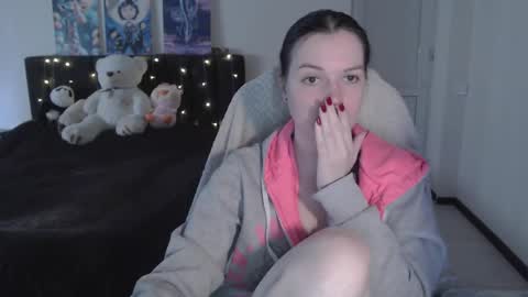 little__flowers online show from 11-15-25, 08:44