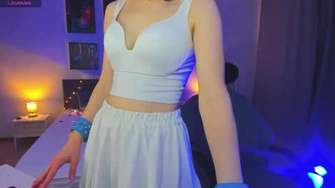 Isabel online show from 02-25-26, 01:37