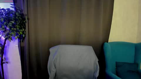 Isabel online show from 04-30-26, 01:34