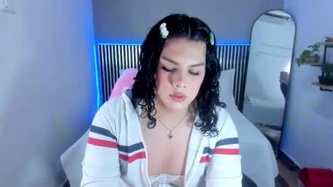 L I T T L E A L L I online show from 05-03-26, 12:38