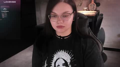 Eva online show from 03-03-25, 11:00