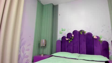 Snapshot of little_doll_4u chatting on 02-03-25, 10:03 ANNI online show from 02-03-25, 10:03