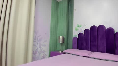 Snapshot of little_doll_4u chatting on 02-15-25, 10:11 ANNI online show from 02-15-25, 10:11