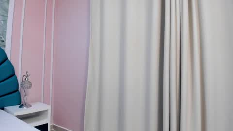 Snapshot of little_doll_4u chatting on 02-24-25, 10:15 ANNI online show from 02-24-25, 10:15