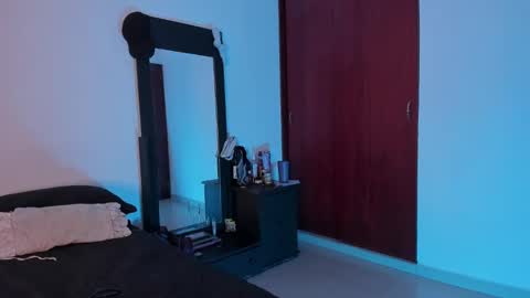 kayla  Instagram kayla 71082 online show from 02-28-25, 01:37