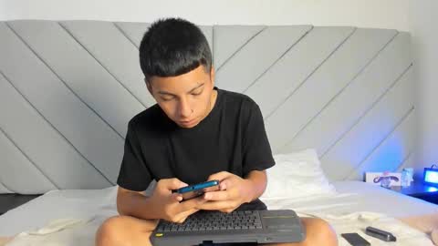 little_kris1 online show from 10-25-25, 12:34