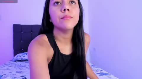 Snapshot of little_liaa chatting on 04-12-26, 12:37 NATHY online show from 04-12-26, 12:37