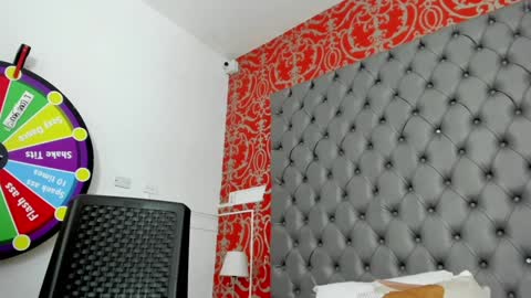 little_lilith_apple online show from 01-22-25, 09:54