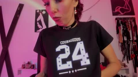 Little Nauughty2 online show from 11-12-25, 02:17