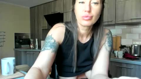 my Instagram  online show from 06-10-26, 06:23