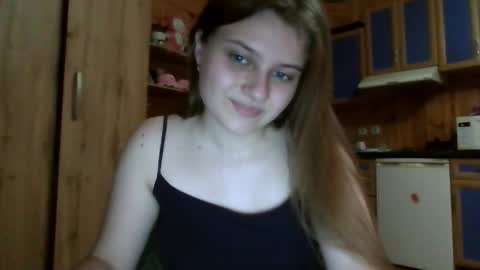 little_shygirl_ online show from 11-23-25, 07:46