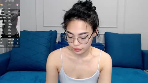 Snapshot of little_v1rgin_angel chatting on 02-28-25, 12:09 Kwan online show from 02-28-25, 12:09