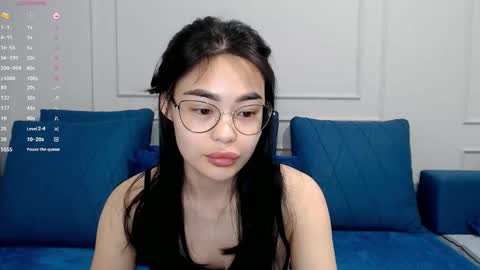 Snapshot of little_v1rgin_angel chatting on 03-10-25, 12:04 Kwan online show from 03-10-25, 12:04