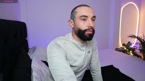 little_vannesaa online show from 01-27-25, 10:49