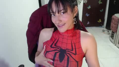 Snapshot of littleangelx_m chatting on 05-07-26, 10:15 Daniela online show from 05-07-26, 10:15