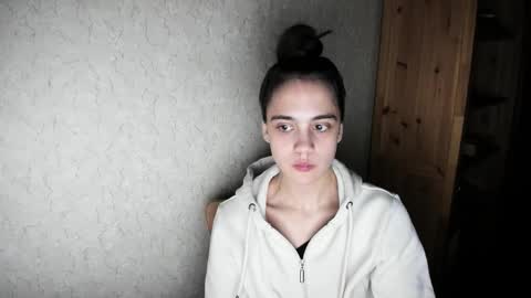 littleashleyy online show from 12-16-25, 04:56