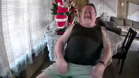 Snapshot of littled83057 chatting on 12-19-24, 09:06 Littled83057 online show from 12-19-24, 09:06