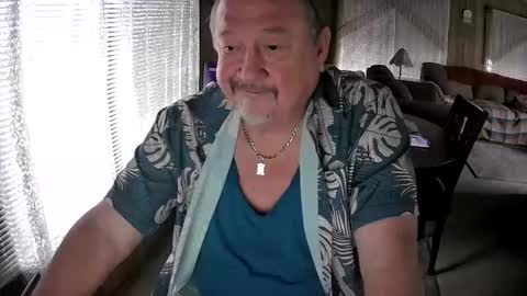 Snapshot of littled83057 chatting on 02-04-25, 06:38 Littled83057 online show from 02-04-25, 06:38