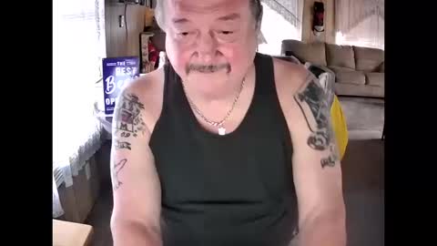 Snapshot of littled83057 chatting on 10-10-25, 05:34 Littled83057 online show from 10-10-25, 05:34