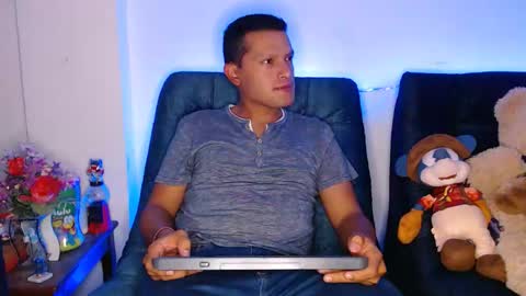 Manu online show from 04-05-26, 02:53