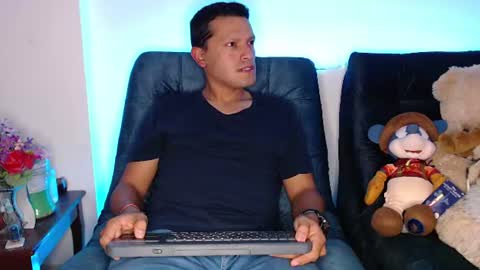Manu online show from 06-14-26, 02:20