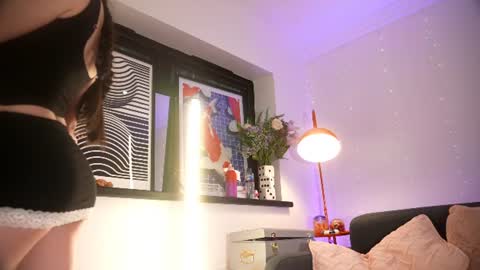 Emily Hill online show from 07-03-26, 08:26