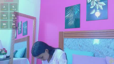 Snapshot of littlee_emilyy_ chatting on 05-28-26, 12:57 Emily online show from 05-28-26, 12:57