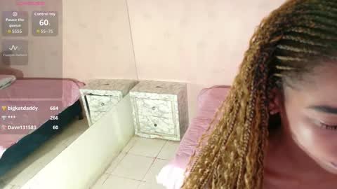 Tania  online show from 10-27-25, 08:02