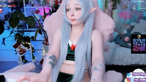 Snapshot of littleflufflepuff chatting on 12-21-24, 12:09 Riza Riri Puff  online show from 12-21-24, 12:09