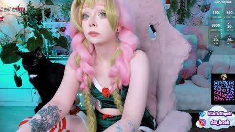 Snapshot of littleflufflepuff chatting on 12-26-24, 02:22 Riza Riri Puff  online show from 12-26-24, 02:22