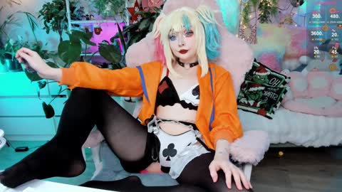 Snapshot of littleflufflepuff chatting on 01-12-25, 04:08 Riza Riri Puff  online show from 01-12-25, 04:08
