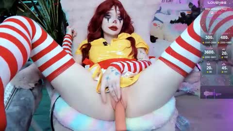Snapshot of littleflufflepuff chatting on 10-18-25, 06:41 Riza Riri Puff  online show from 10-18-25, 06:41