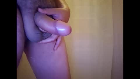 littleguyy888 online show from 11-18-25, 01:04