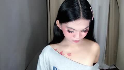 Snapshot of littlelace_ chatting on 05-15-26, 11:01 littlelace_ online show from 05-15-26, 11:01