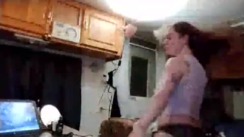 littleleo96 online show from 02-07-26, 06:28