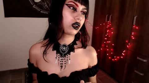 Snapshot of littleluciferrr chatting on 03-11-26, 11:00 Lucifer online show from 03-11-26, 11:00