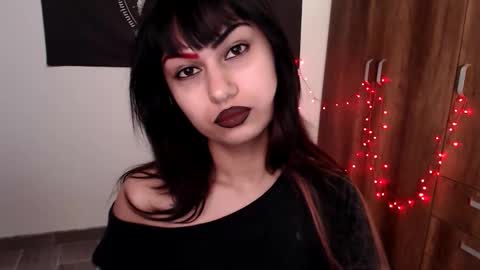 Snapshot of littleluciferrr chatting on 03-19-26, 07:07 Lucifer online show from 03-19-26, 07:07