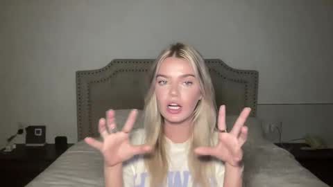 Marciabrady online show from 11-19-25, 10:48