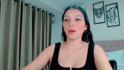 Sarahs Room online show from 01-19-25, 02:04