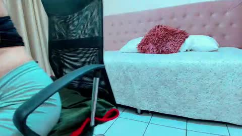 Sarahs Room online show from 03-12-26, 12:17