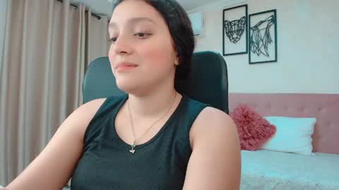 Sarahs Room online show from 05-30-26, 12:41