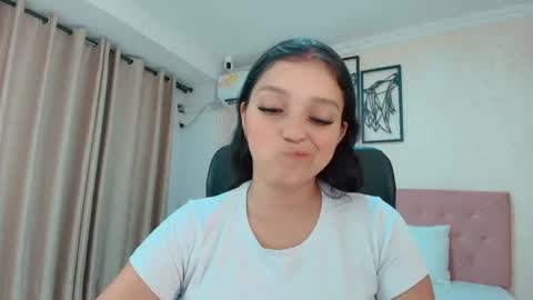 Sarahs Room online show from 07-11-26, 01:41