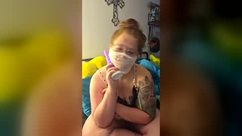 Snapshot of littlepetred chatting on 07-31-26, 04:01 littlepetred online show from 07-31-26, 04:01