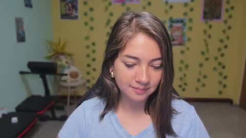 Mia  Wednesday to Sunday 730 am to 1030 am Colombian Hour D online show from 02-13-26, 11:50