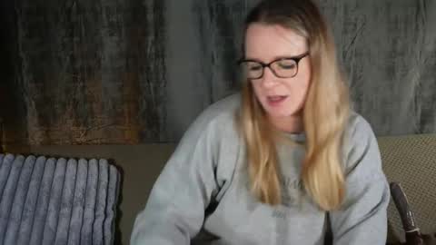 littleprincess92 online show from 02-12-25, 11:20