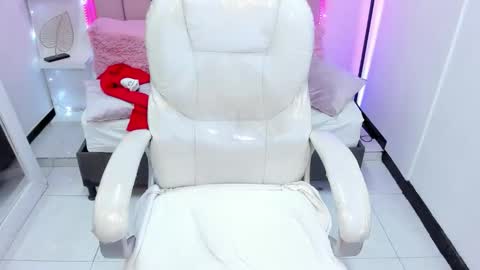  sofii  online show from 11-07-25, 12:21