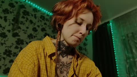 Niki  free tg channel with some photos gifs and info about streams  online show from 02-01-25, 04:44