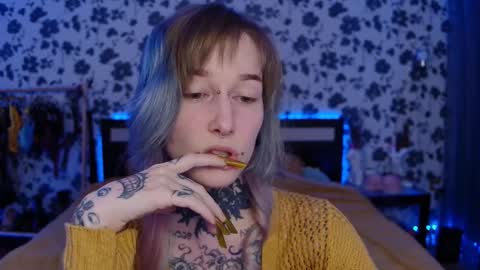 Niki  free tg channel with some photos gifs and info about streams  online show from 09-27-25, 03:28